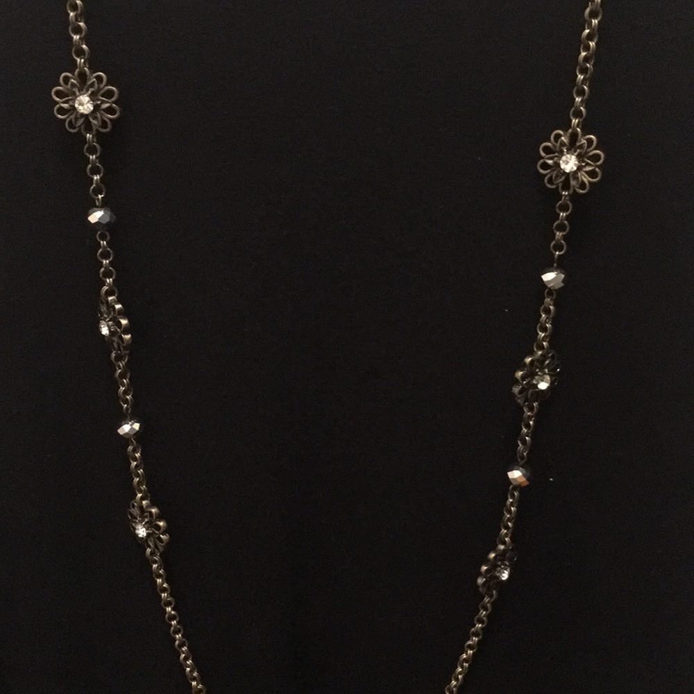 🌸 Flower Necklace